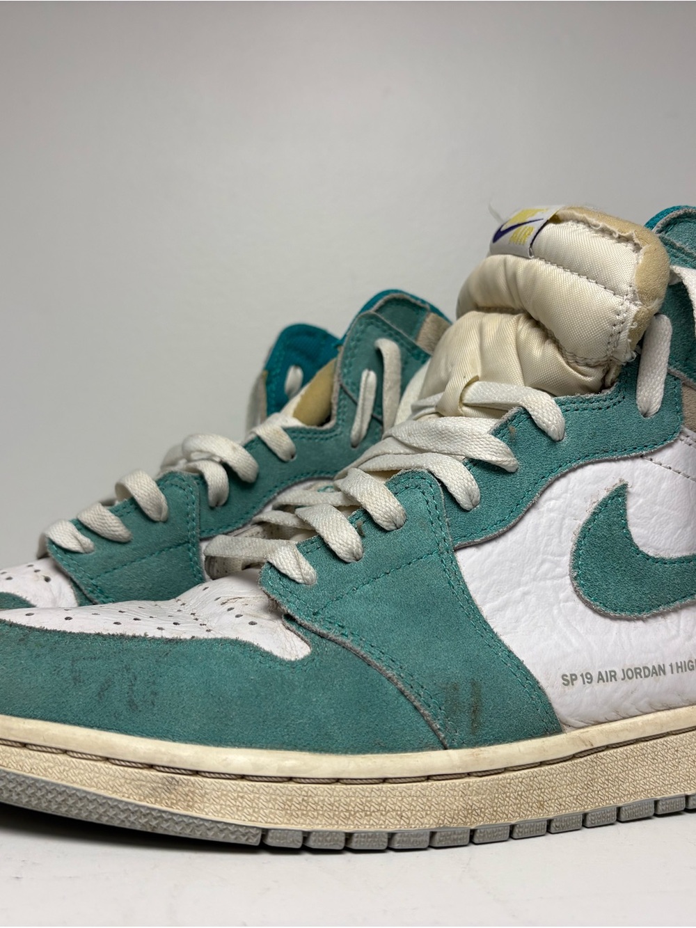 Nike Air Jordan 1 Retro High OG “Turbo Green” – Men’s Sneakers